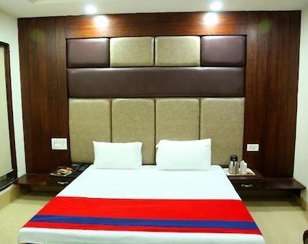 Hotel Ng Paradise Jagadhri Экстерьер фото