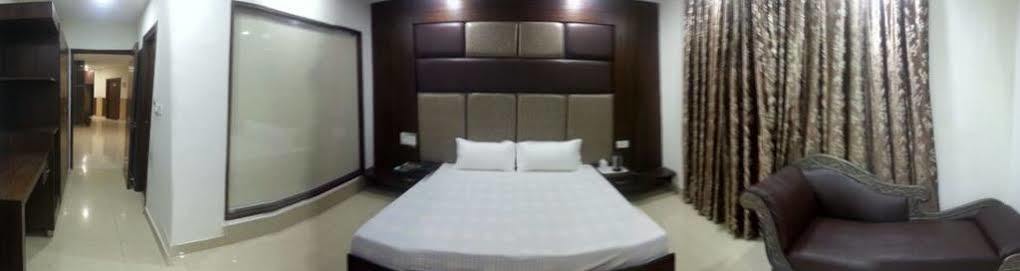 Hotel Ng Paradise Jagadhri Экстерьер фото
